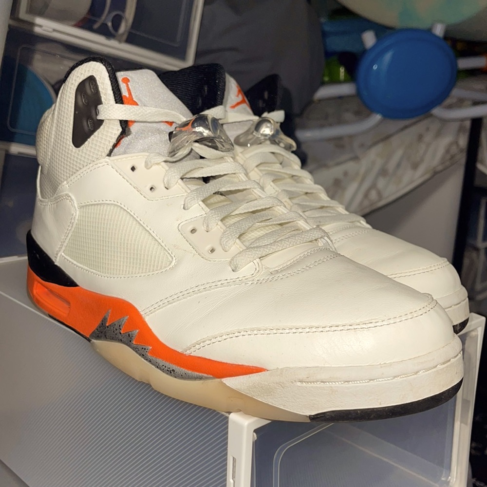 Jordan 5 shattered backboard
